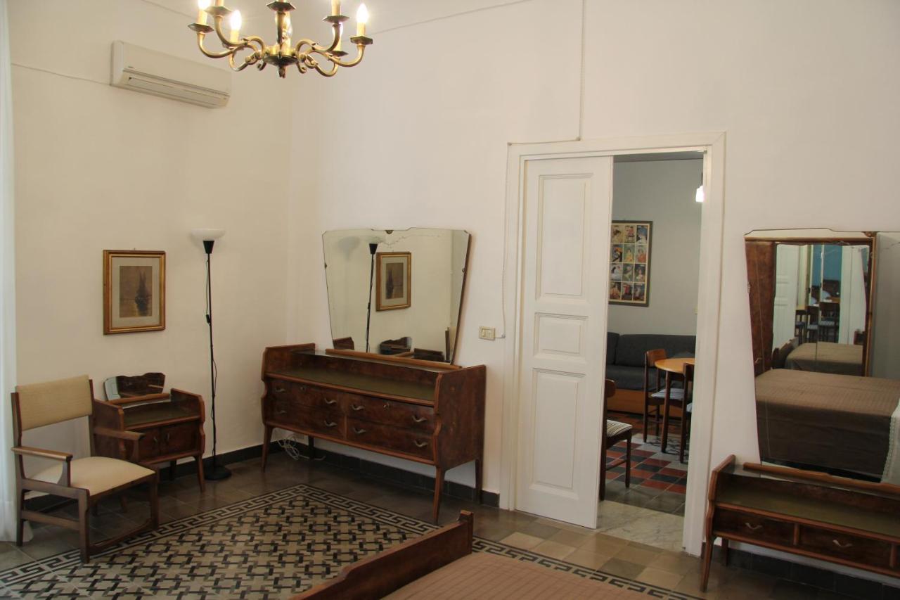 Casa Vacanza Icaros, Ortigia Hictoric Center, 200 Mt From The Beach Syrakus Exterior foto