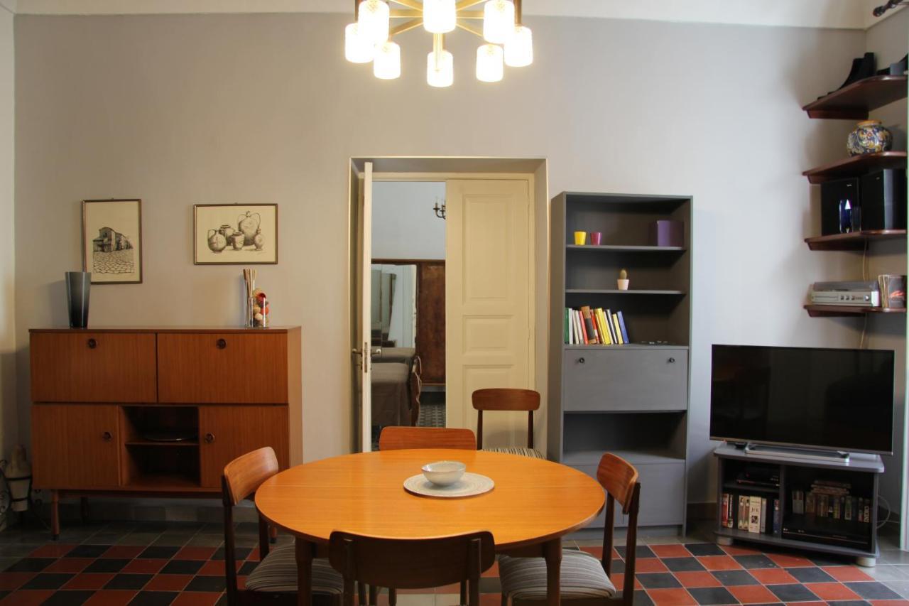 Casa Vacanza Icaros, Ortigia Hictoric Center, 200 Mt From The Beach Syrakus Exterior foto