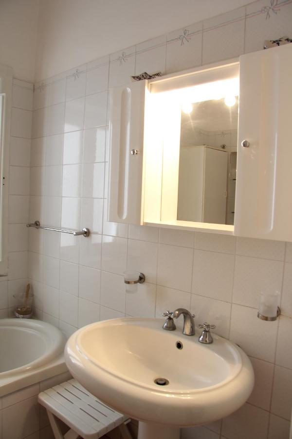 Casa Vacanza Icaros, Ortigia Hictoric Center, 200 Mt From The Beach Syrakus Exterior foto