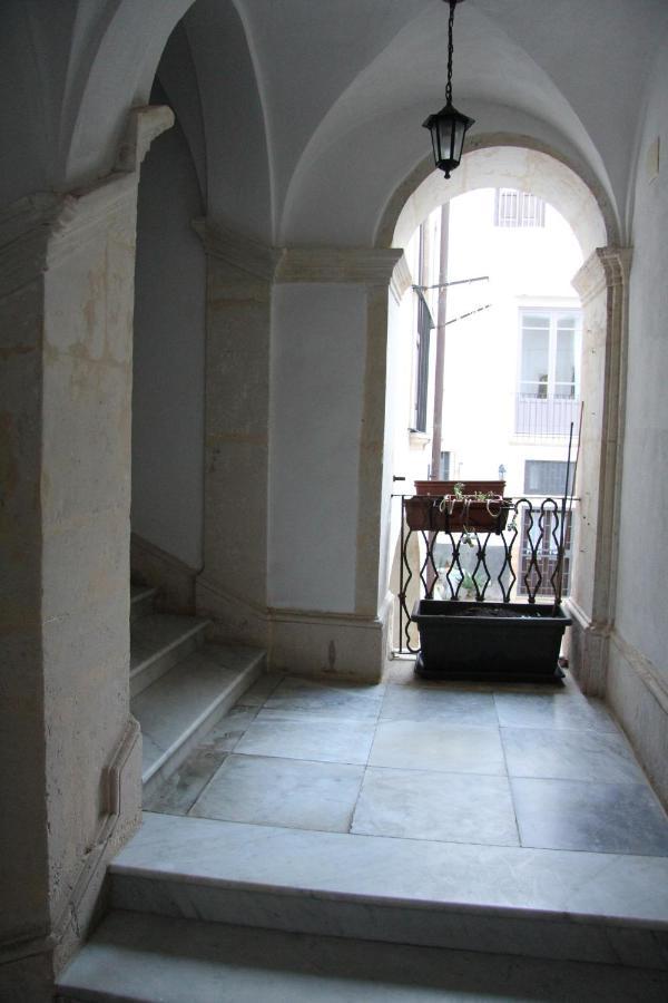 Casa Vacanza Icaros, Ortigia Hictoric Center, 200 Mt From The Beach Syrakus Exterior foto