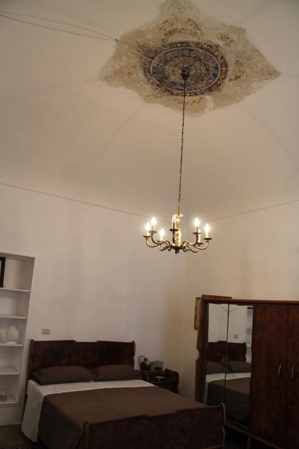 Casa Vacanza Icaros, Ortigia Hictoric Center, 200 Mt From The Beach Syrakus Exterior foto