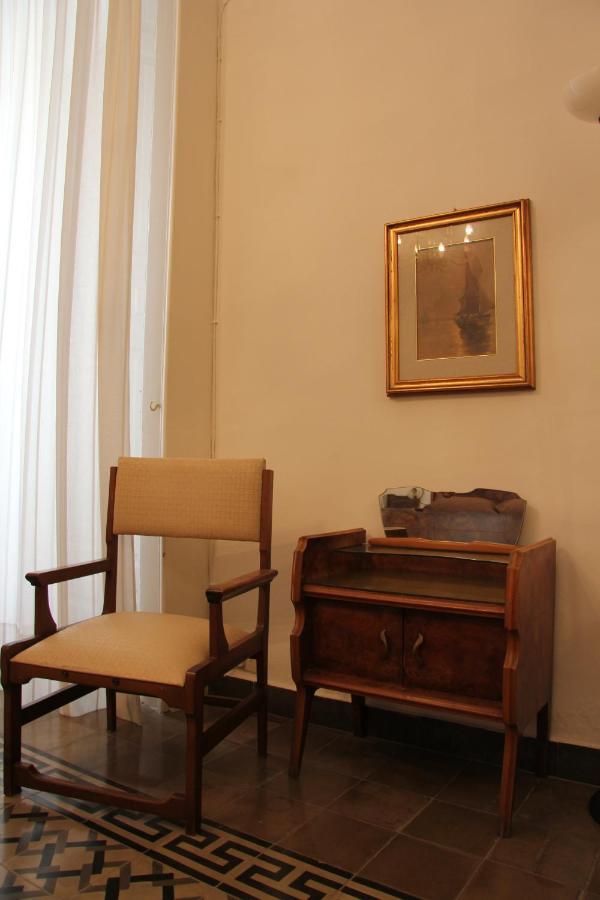 Casa Vacanza Icaros, Ortigia Hictoric Center, 200 Mt From The Beach Syrakus Exterior foto