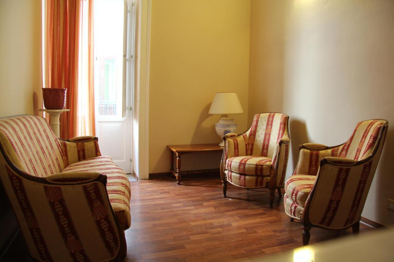 Casa Vacanza Icaros, Ortigia Hictoric Center, 200 Mt From The Beach Syrakus Exterior foto